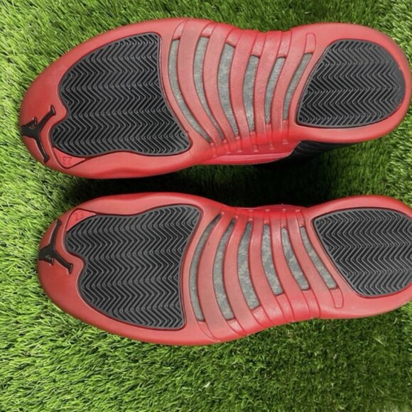 Jordan 12 Retro Mid Flu Game - Picture 5 of 5
